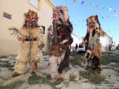 Origen legendario de Las Carantoñas: devoción y simbolismo en Extremadura